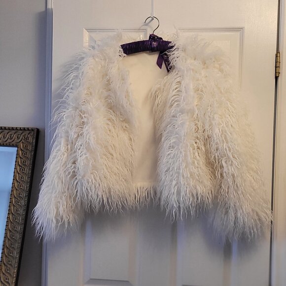 White Faux Sheep Coat/Jacket - Picture 1 of 5